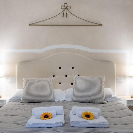Residenza Centro Storico Hotel Лука Екстериор снимка
