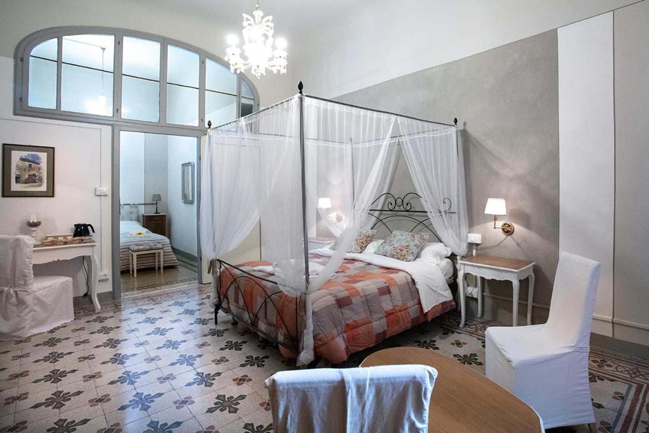 Residenza Centro Storico Hotel Лука Екстериор снимка