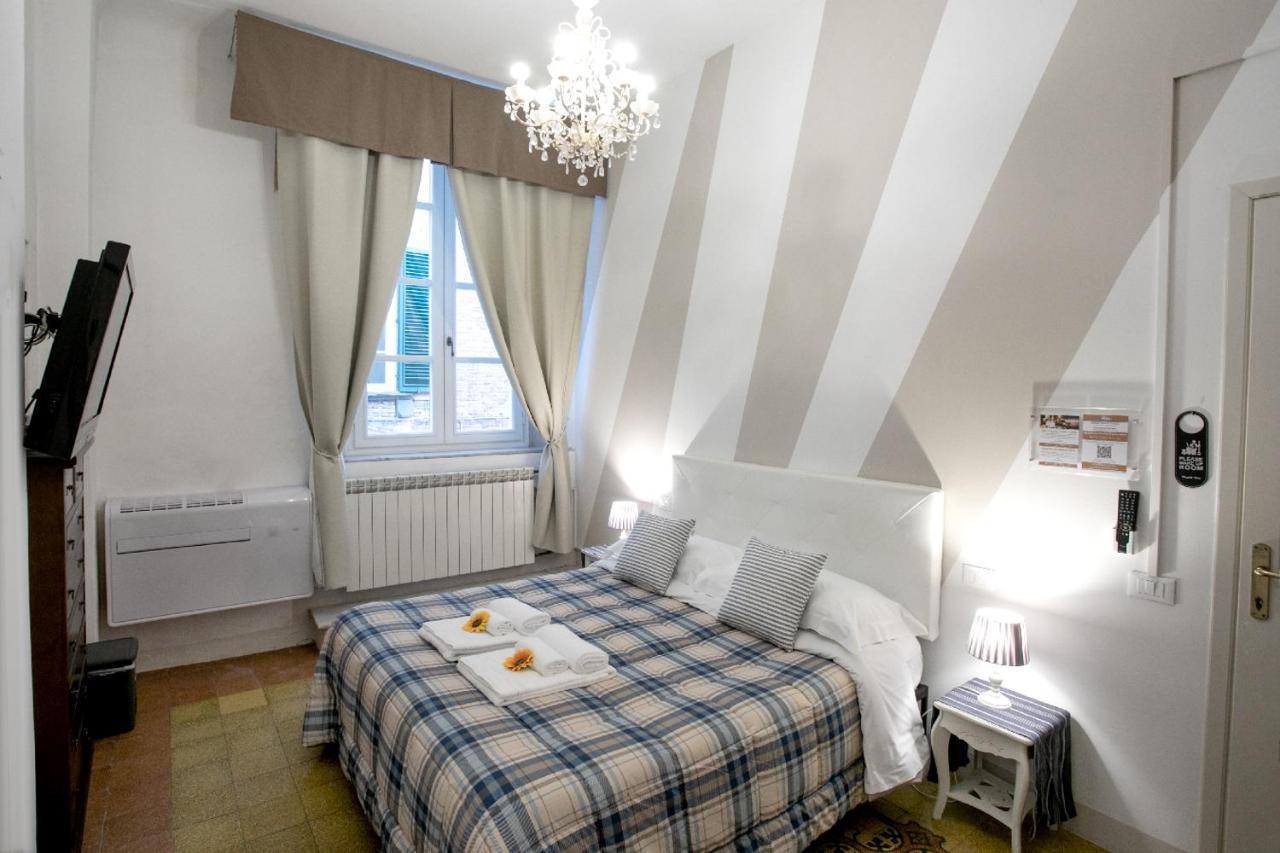 Residenza Centro Storico Hotel Лука Екстериор снимка